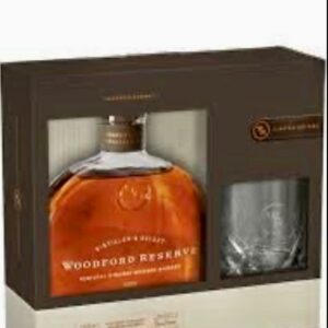 Wodford bourbon whiskey gift set
